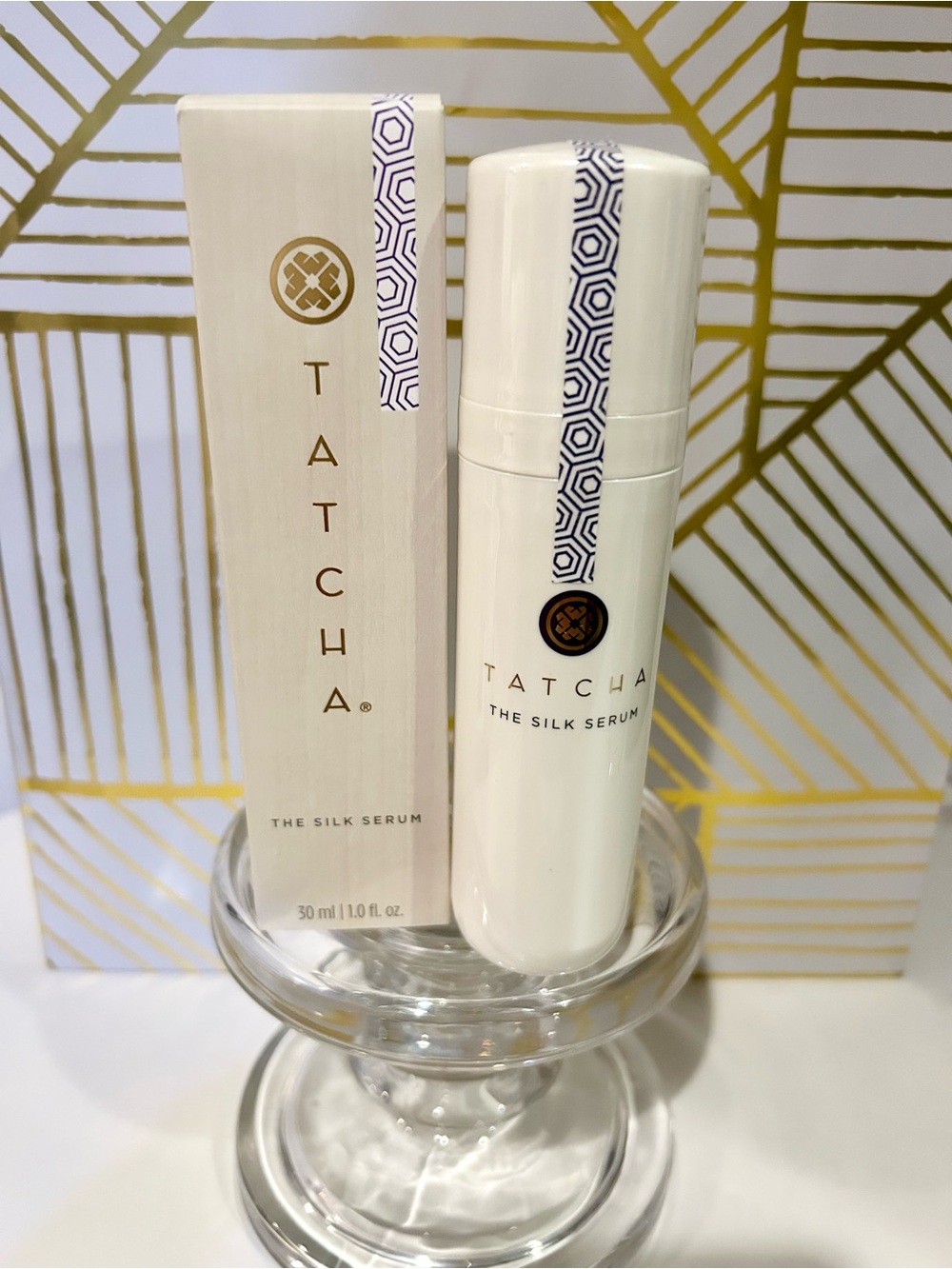✨ Tatcha The Silk Serum ✨
Wrinkle-Smoothing Serum • Factory Sealed • Full Size